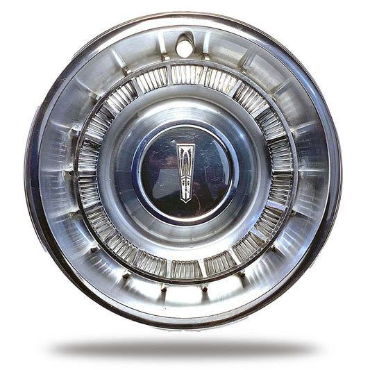 1961 Vintage Oldsmobile 14" Wheel Cover